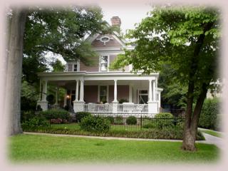 Historic Columbia/ USC Area Vacation Rental